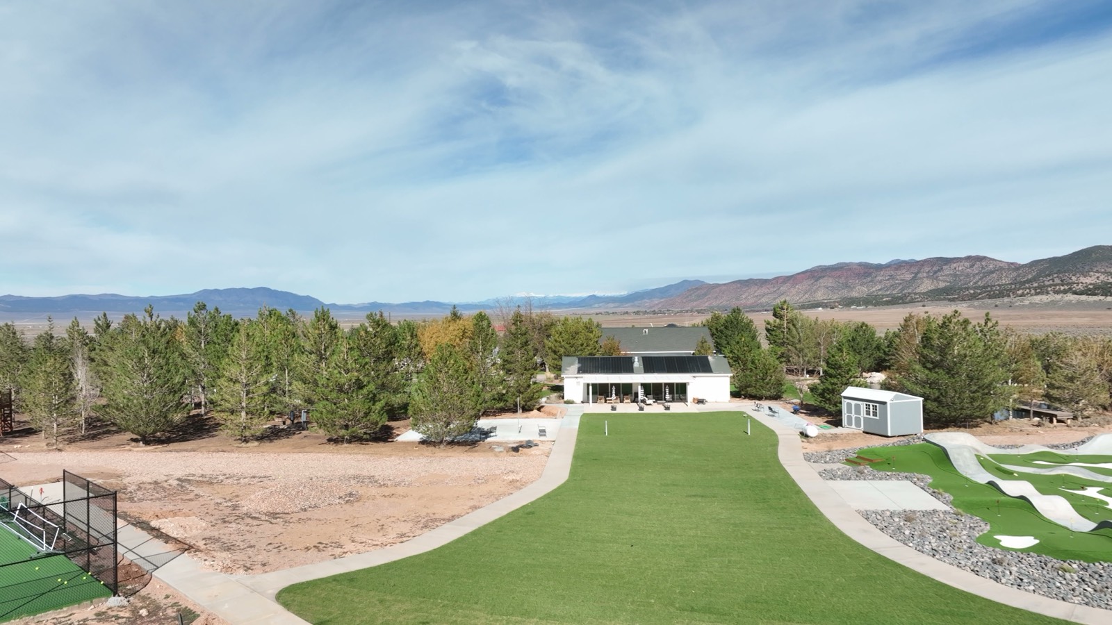 Tennis court at Redstone Peaks